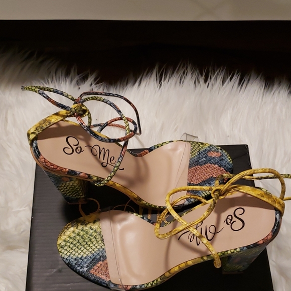 Sandals - Picture 2 of 2